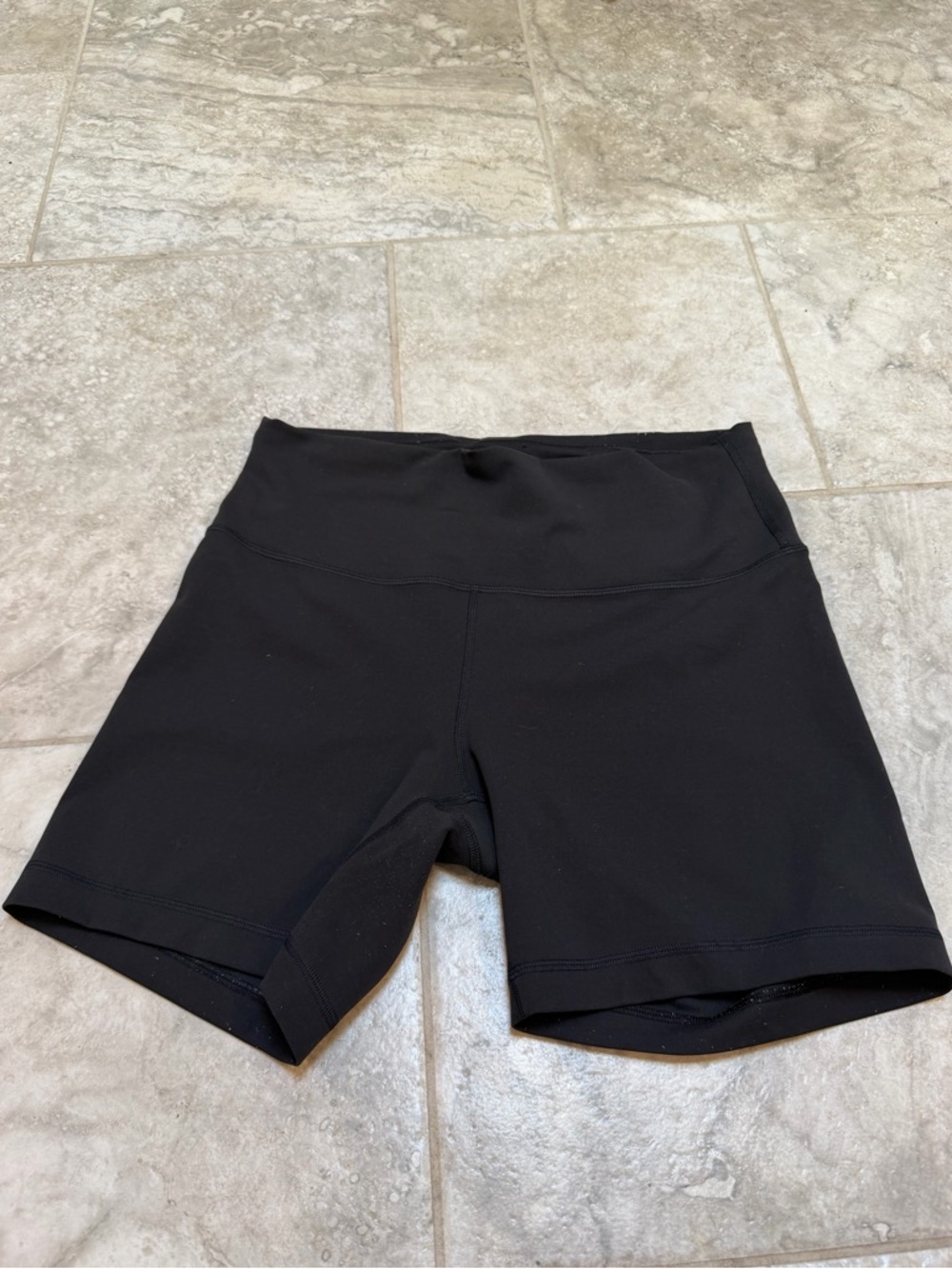 lululemon athletica Black High-Rise align Bike Shorts size 12 EUC